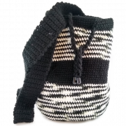 Mochila Lana Negra con Blanca